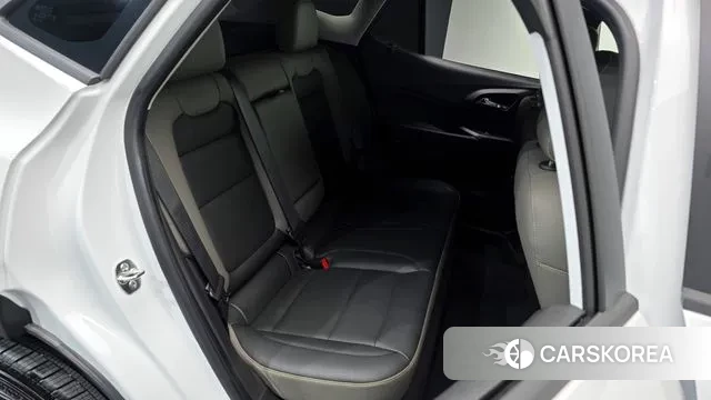 Chevrolet (GM Daewoo) Trax Crossover 2024 Белый из Кореи, фото 3