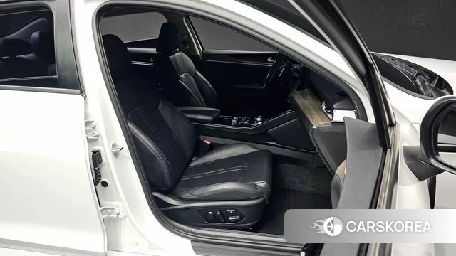 Kia K5 3rd generation 2022 Белый из Кореи, фото 3