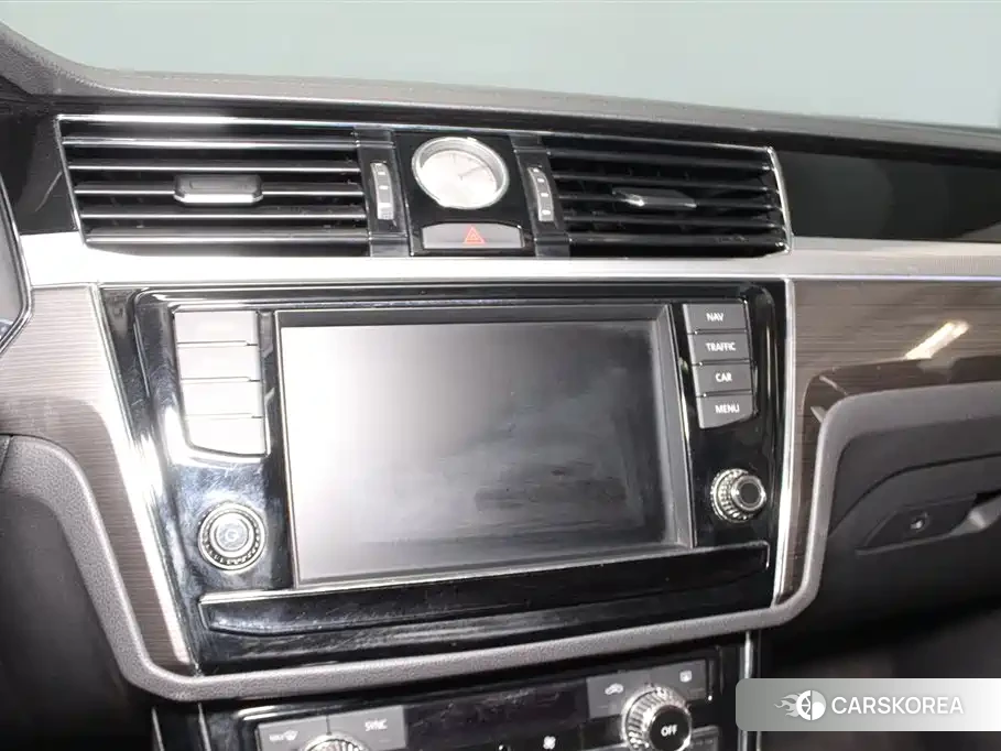 Volkswagen Huiang 2018 Черный из Китая, фото 3