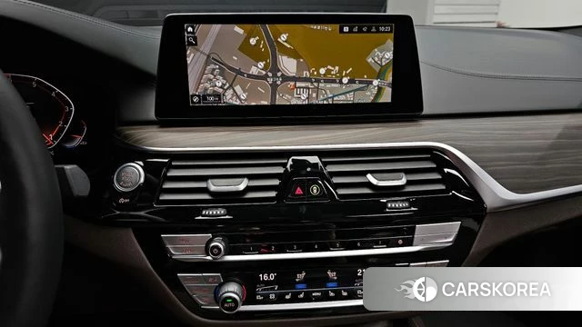 BMW 5 Series (G30) 2020 Белый из Кореи, фото 3