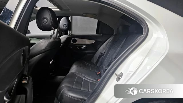 Mercedes-Benz C-Class W205 2018 Белый из Кореи, фото 3