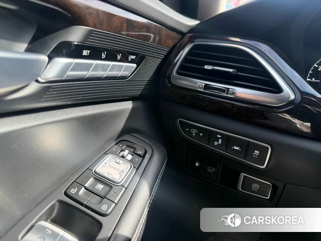 Genesis G90 2019 Черный из Кореи, фото 3