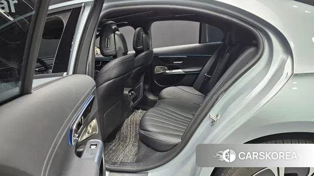 Mercedes-Benz E-Class W214 2024 Серебряный из Кореи, фото 3