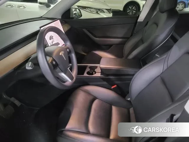 Tesla Model Y 2021 Белый из Кореи, фото 3