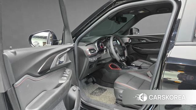 Chevrolet (GM Daewoo) Trailblazer 2021 Черный из Кореи, фото 3