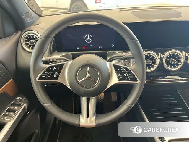 Mercedes-Benz GLB 2025 Черный из Китая, фото 3