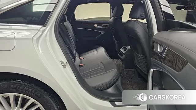 Audi A6 (C8) id 3232678 из Кореи 3