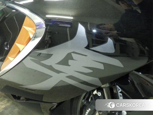 Проданный Suzuki GSX1300R HAYABUSA 2023 из Японии, фото 5