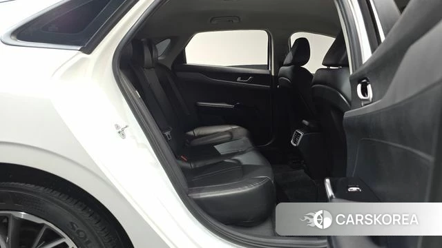 Kia K5 3rd generation 2021 Белый из Кореи, фото 3