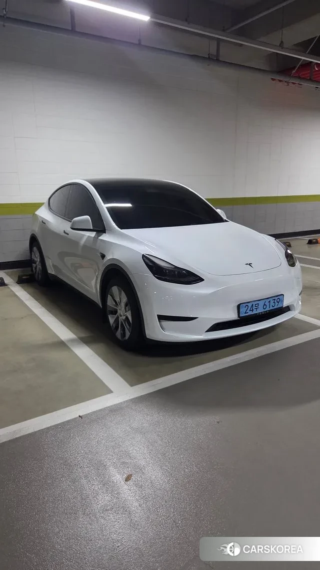 Tesla Model Y 2023 Белый из Кореи, фото 3