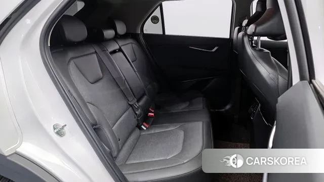 Kia Di Ol Nu Niro 2023 Белый из Кореи, фото 3