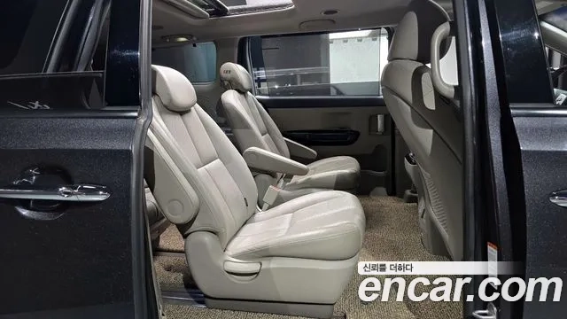 Kia The New Carnival 2018 Черный из Кореи, фото 3