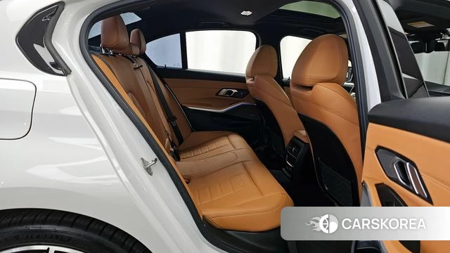 BMW 3 Series (G20) 2020 Белый из Кореи, фото 3