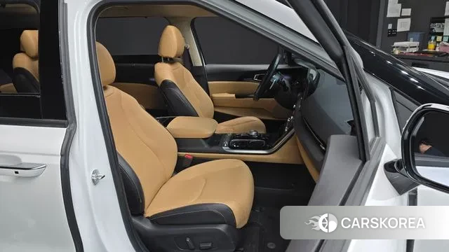 Kia Carnival 4th generation 2023 Белый из Кореи, фото 3