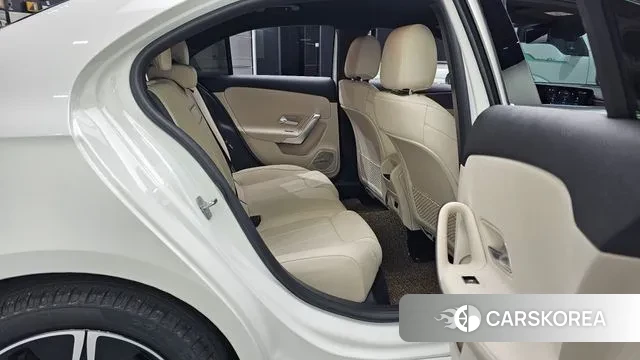 Mercedes-Benz A-Class W177 2024 Белый из Кореи, фото 3