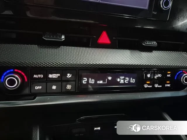 Kia Sportage 5th Generation Hybrid 2023 Серый из Кореи, фото 3