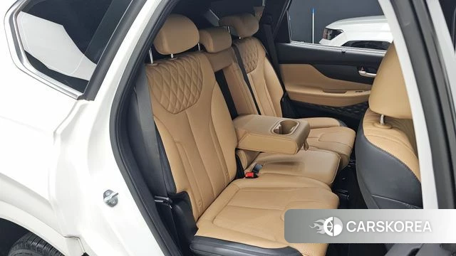 Hyundai The New Santa Fe 2023 Белый из Кореи, фото 3