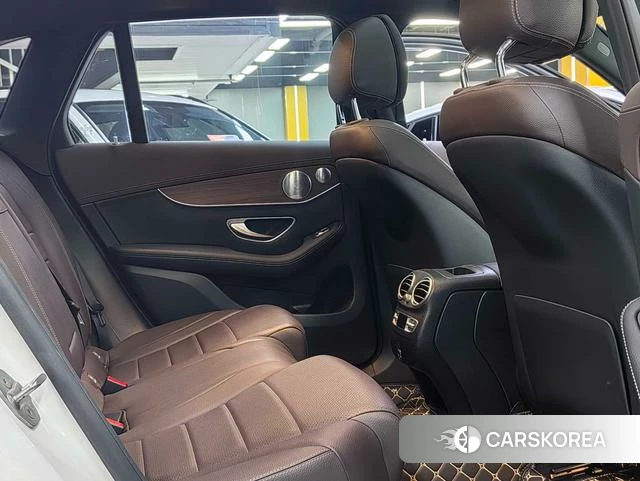 Mercedes-Benz GLC 2021 Белый из Китая, фото 3