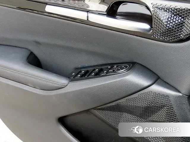 Kia Seltos 2022 Белый из Кореи, фото 3