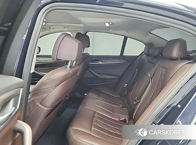 BMW 5 Series (G30) 2018 Синий из Кореи, фото 3