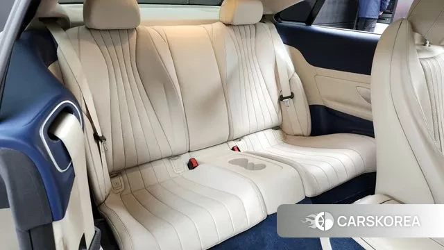 Mercedes-Benz E-Class W213 2018 Песочный из Кореи, фото 3