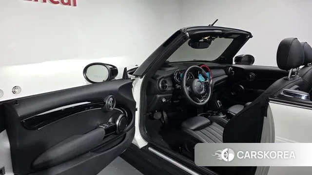 Mini Cooper S Convertible 2023 Белый из Кореи, фото 3