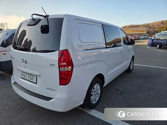 Hyundai The New Grand Starex 2019 Белый из Кореи, фото 3