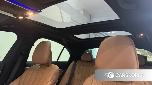 Mercedes-Benz E-Class W214 2024 Черный из Кореи, фото 3