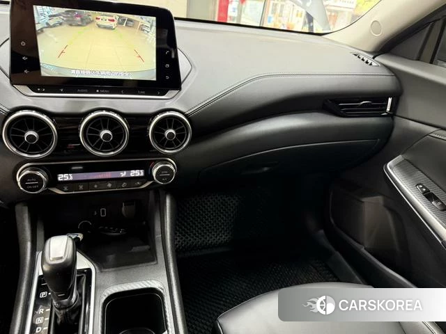 Nissan Xuan Yi 2022 Серебристо-серый из Китая, фото 3