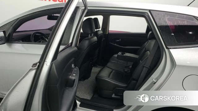 Kia The New Carens 2018 Серебряный из Кореи, фото 3