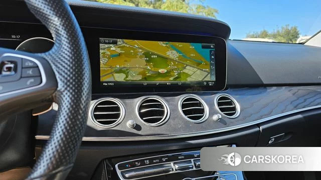 Mercedes-Benz E-Class W213 2018 Белый из Кореи, фото 3