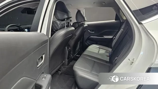 Hyundai Kona (SX2) 2024 Белый из Кореи, фото 3