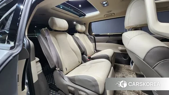 Kia The New Carnival 4th Generation 2024 Серебряный из Кореи, фото 3