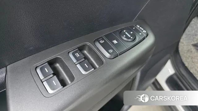 Kia Sportage The Bold 2021 Белый из Кореи, фото 3