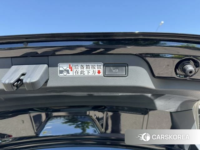 Volkswagen Passat 2025 Черный из Китая, фото 3