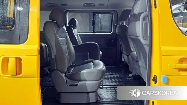 Hyundai The New Grand Starex 2019 Желтый из Кореи, фото 3