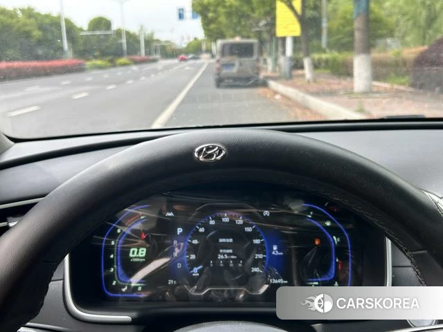 Hyundai Tucson 2023 Белый из Китая, фото 3