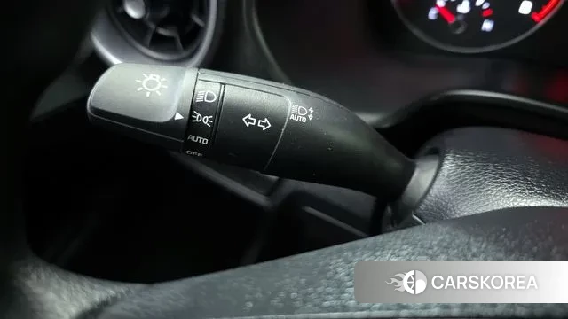 Kia The New K3 2nd generation 2022 Белый из Кореи, фото 3