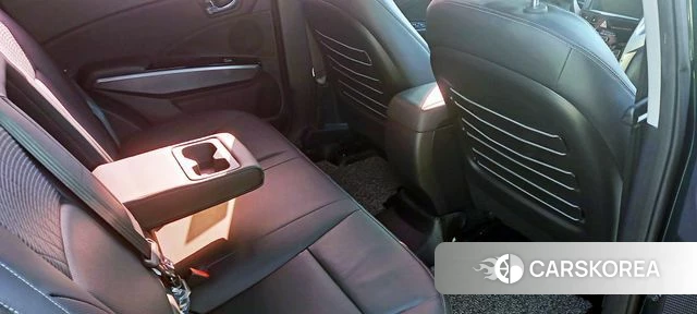 Ssangyong Tivoli Armor 2018 Темно-зеленый из Кореи, фото 3