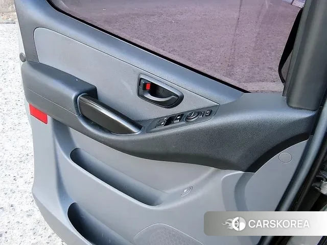 Hyundai The New Grand Starex 2019 Серебристо-серый из Кореи, фото 3