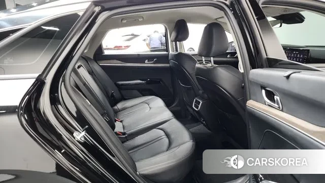 Kia K5 Hybrid 3rd Generation 2023 Черный из Кореи, фото 3