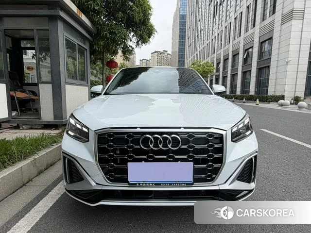 Audi Q2L 2025 Белый из Китая, фото 3