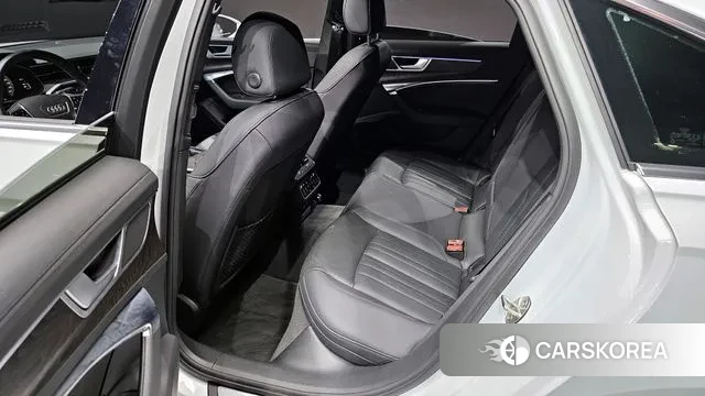 Audi A6 (C8) 2022 Белый из Кореи, фото 3