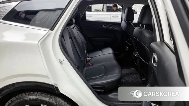 Kia Sportage 5th Generation 2023 Белый из Кореи, фото 3