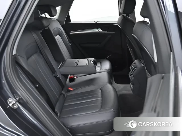Audi Q5 (FY) 2023 Серый из Кореи, фото 3
