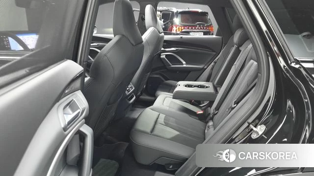 Audi Q5 (80A) 2025 Черный из Кореи, фото 3