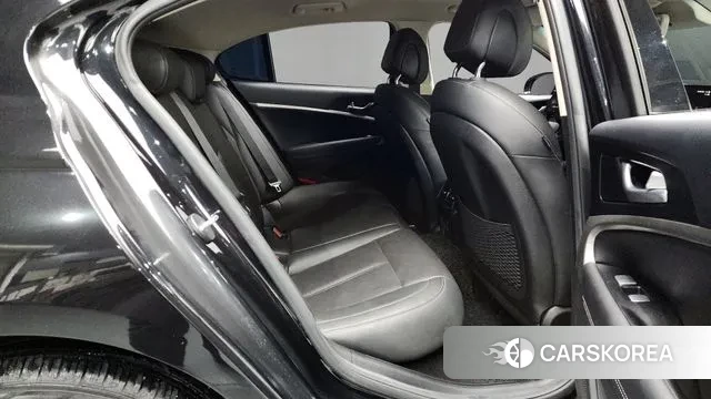 Genesis The New G70 Shooting Brake 2023 Черный из Кореи, фото 3