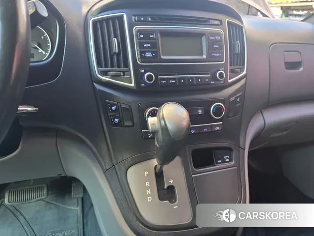 Hyundai The New Grand Starex 2018 Серебряный из Кореи, фото 3