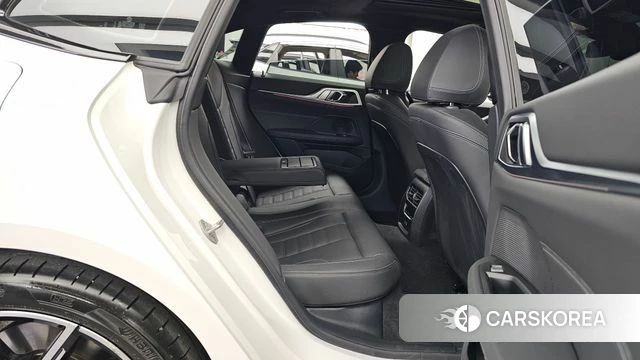 BMW 4 Series (G22) 2025 Белый из Кореи, фото 3