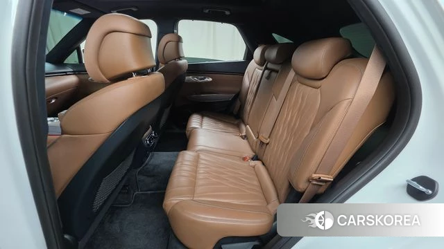 Genesis GV70 2023 Белый из Кореи, фото 3